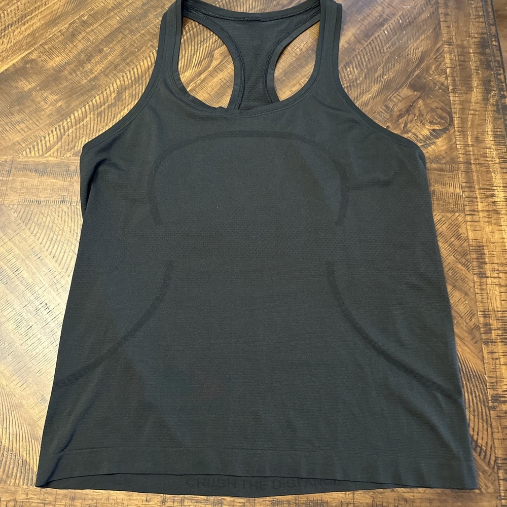 Lululemon Tank Top Womens 10 Black Razorback Cool Workout Gym Yoga Top
